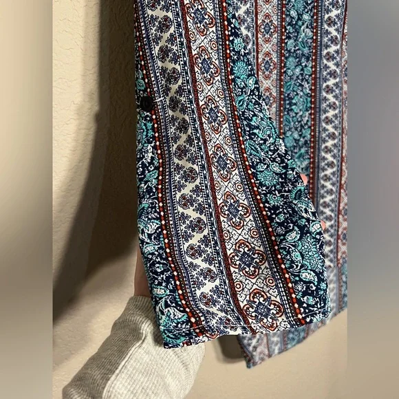 Pink Rose | Blue Red Paisley Geometric Floral Pattern Design Women Top Blouse - Picture 3 of 6